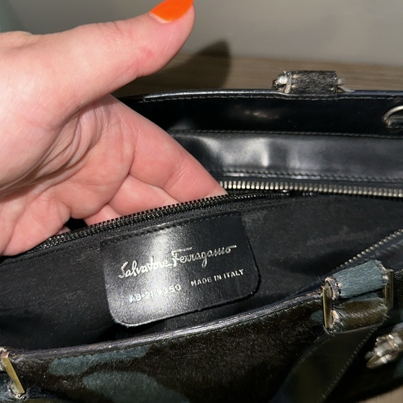 Sold Salvatore Ferragamo Calf Hair Blue & Black Tote Purse - Picture 4 of 14